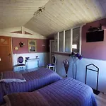 Le Moulin De La Fortie Bed & Breakfast Viscomtat