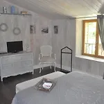 Bed & Breakfast Le Moulin De La Fortie 3*