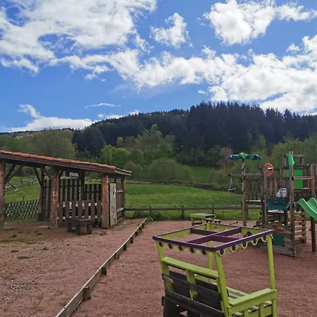 Le Moulin De La Fortie, Bed & Breakfast Viscomtat