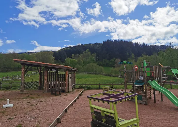 Le Moulin De La Fortie, Bed & Breakfast Viscomtat